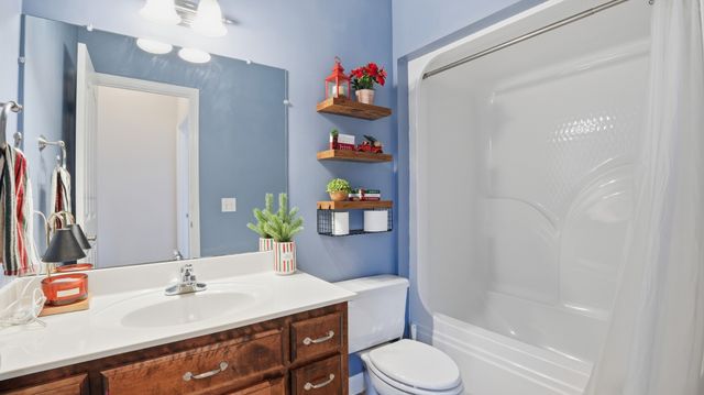 132 Avery Ct, Manchester, TN 37355