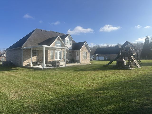132 Avery Ct, Manchester, TN 37355