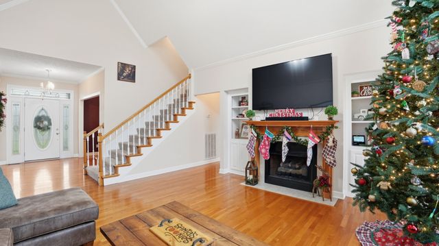 132 Avery Ct, Manchester, TN 37355