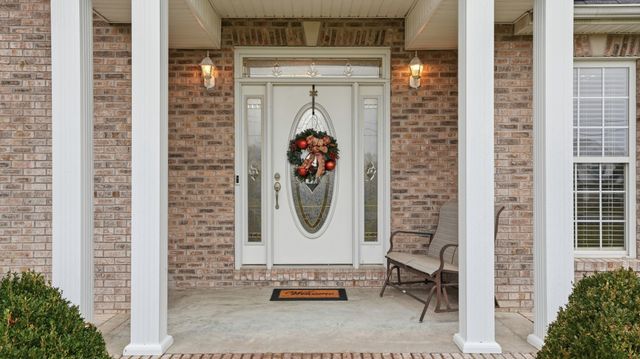 132 Avery Ct, Manchester, TN 37355