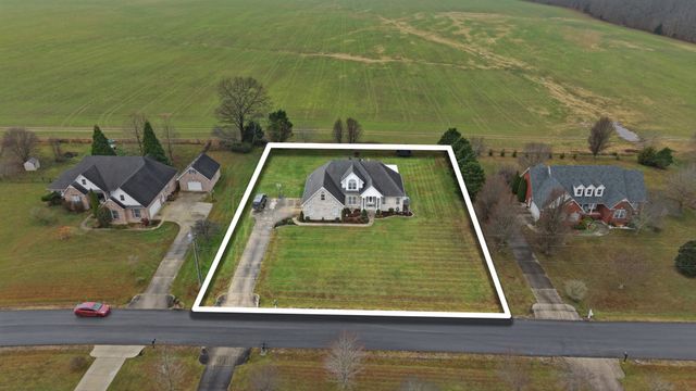 132 Avery Ct, Manchester, TN 37355