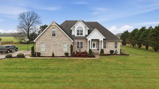 132 Avery Ct, Manchester, TN 37355