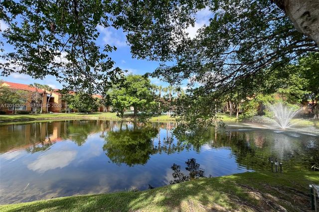 10717 Cleary Blvd 203, Plantation, FL 33324