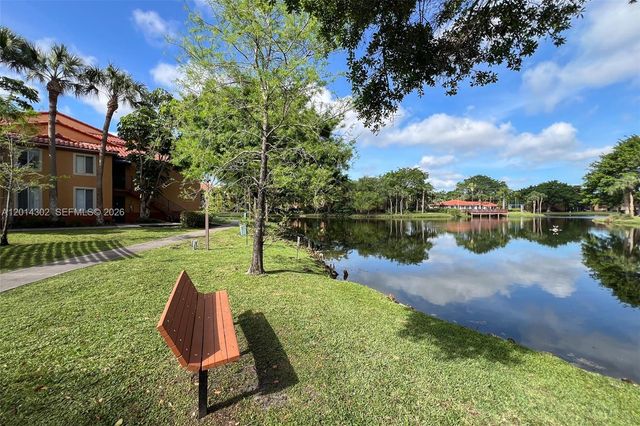 10717 Cleary Blvd 203, Plantation, FL 33324