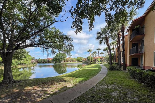 10717 Cleary Blvd 203, Plantation, FL 33324