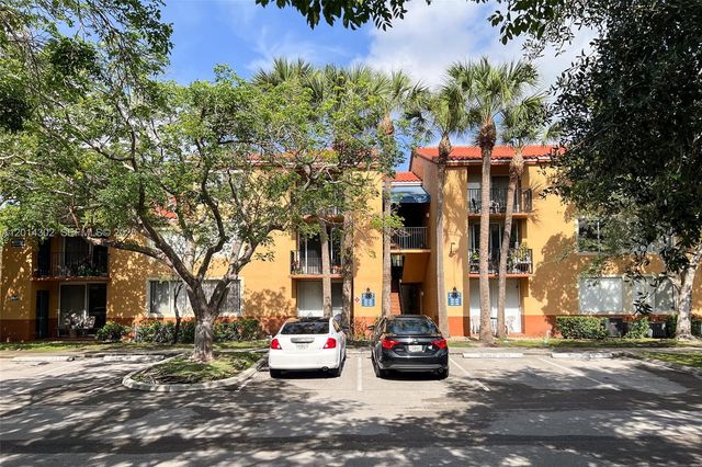 10717 Cleary Blvd 203, Plantation, FL 33324