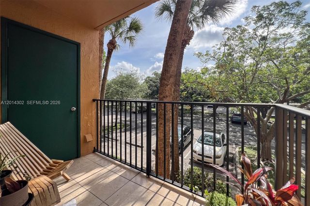10717 Cleary Blvd 203, Plantation, FL 33324
