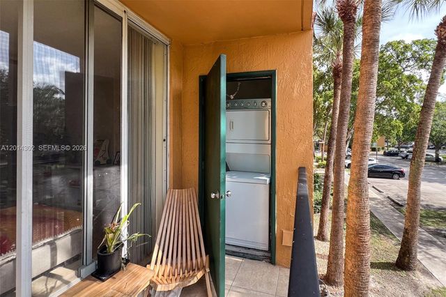 10717 Cleary Blvd 203, Plantation, FL 33324