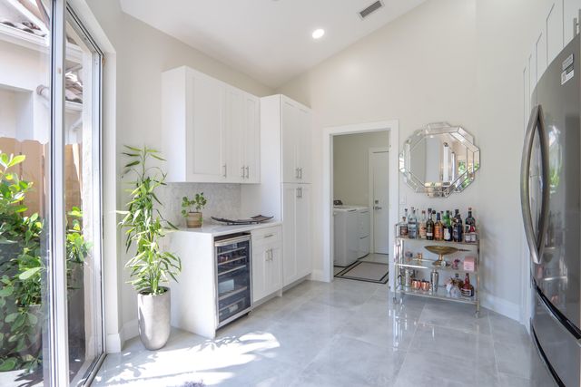 6670 NW 27th Avenue, Boca Raton, FL 33496