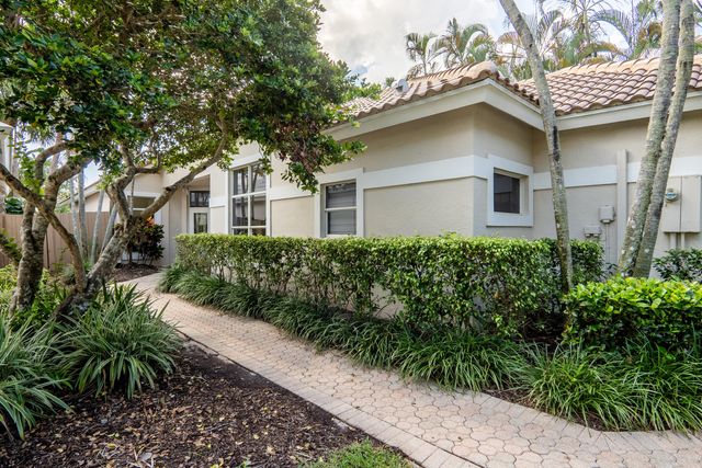 6670 NW 27th Avenue, Boca Raton, FL 33496