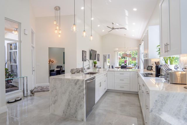 6670 NW 27th Avenue, Boca Raton, FL 33496