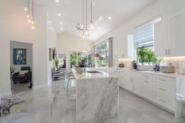 6670 NW 27th Avenue, Boca Raton, FL 33496