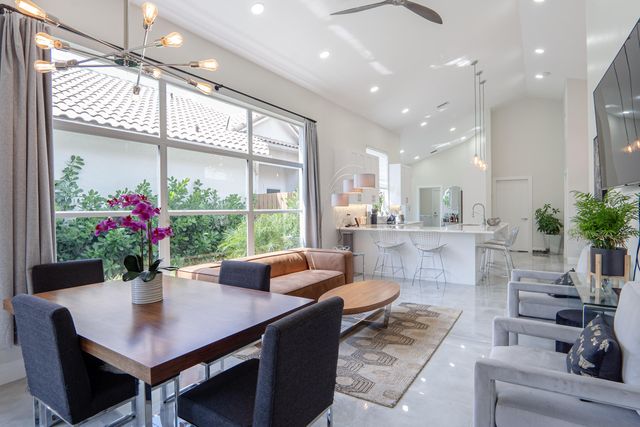 6670 NW 27th Avenue, Boca Raton, FL 33496