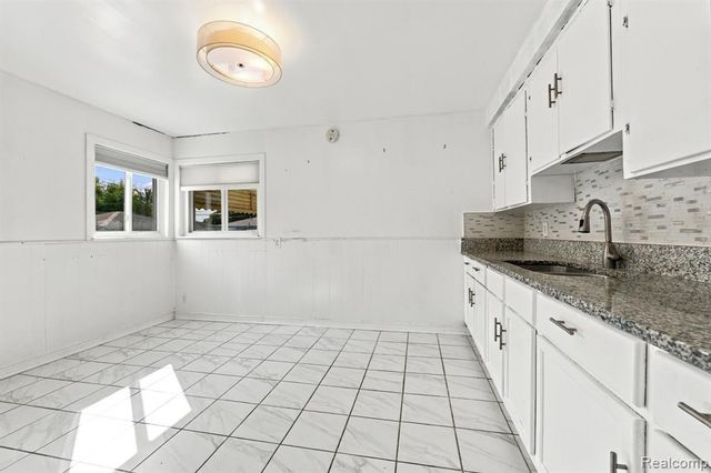 25317 Wagner Avenue, Warren, MI 48089