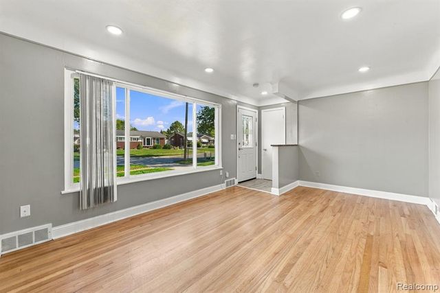 25317 Wagner Avenue, Warren, MI 48089