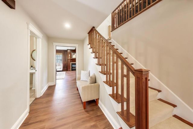 2074 Greenview Road, Northbrook, IL 60062