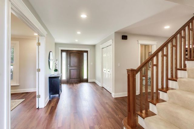 2074 Greenview Road, Northbrook, IL 60062