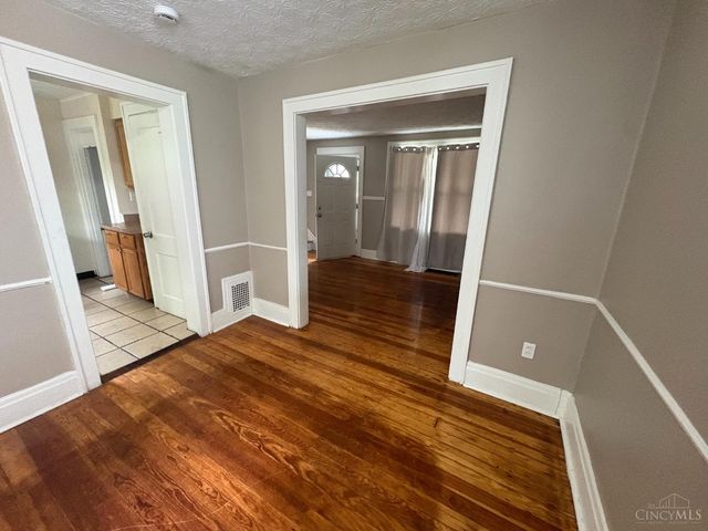 6808 Betts Avenue, North College Hill, OH 45239