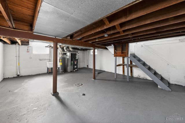 6808 Betts Avenue, North College Hill, OH 45239