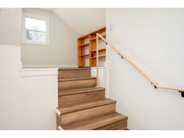 1139 Nw YAMHILL St, Mc Minnville, OR 97128