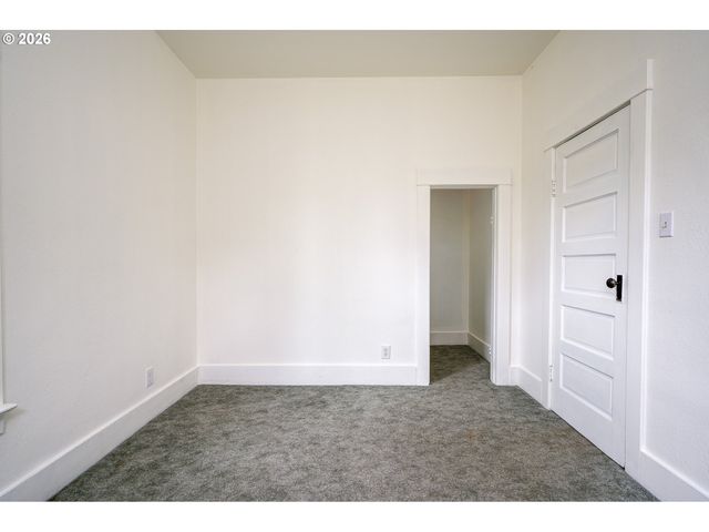 1139 Nw YAMHILL St, Mc Minnville, OR 97128