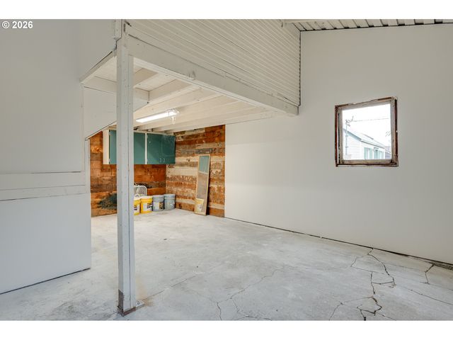 1139 Nw YAMHILL St, Mc Minnville, OR 97128