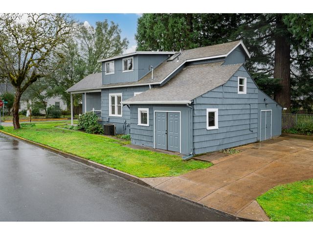 1139 Nw YAMHILL St, Mc Minnville, OR 97128