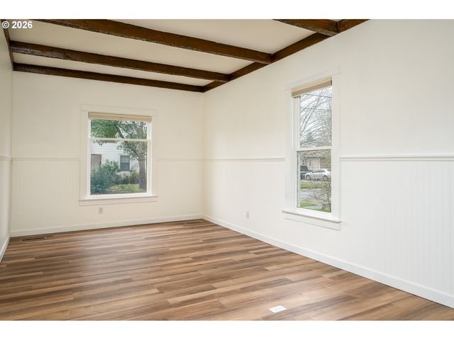1139 Nw YAMHILL St, Mc Minnville, OR 97128