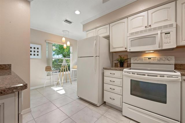 3320 TALLYWOOD COURT 7091, Sarasota, FL 34237