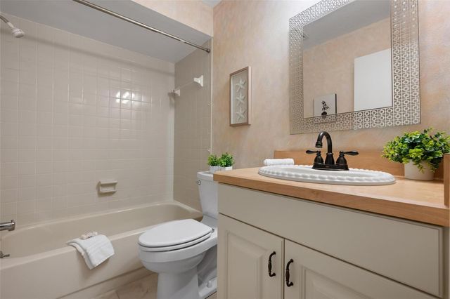 3320 TALLYWOOD COURT 7091, Sarasota, FL 34237