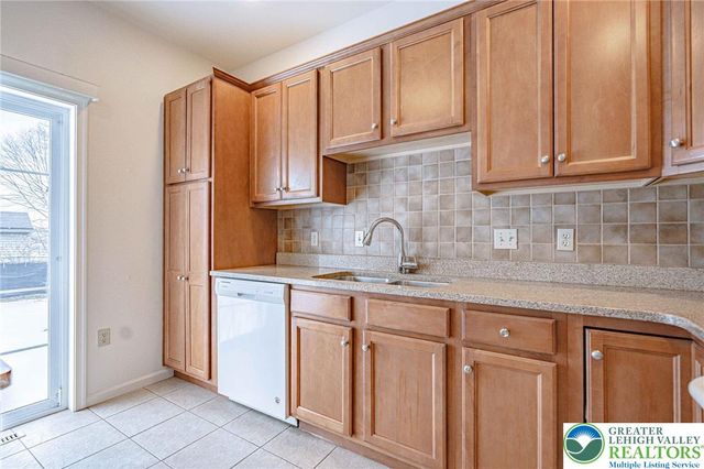 7707 Racite Road, Macungie, PA 18062