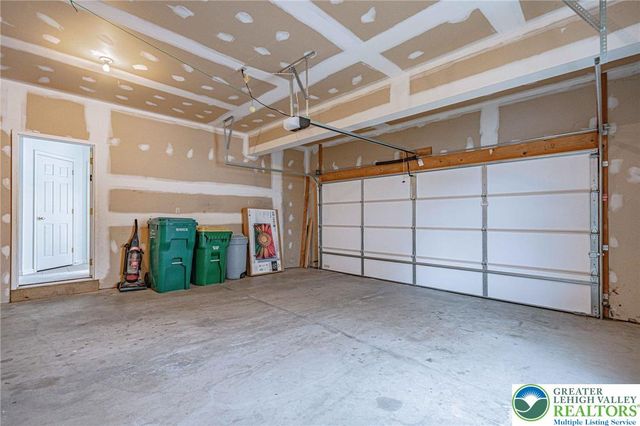 7707 Racite Road, Macungie, PA 18062