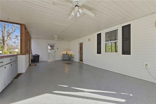 711 NE Main Street, Easley, SC 29640