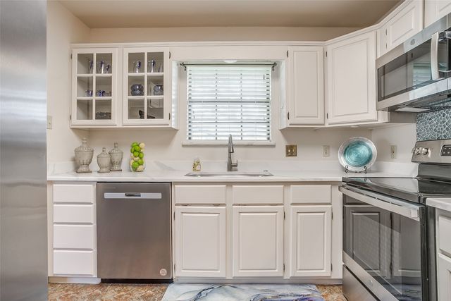 709 Berkley Drive, Cleburne, TX 76033