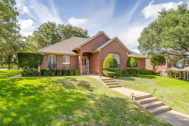 709 Berkley Drive, Cleburne, TX 76033
