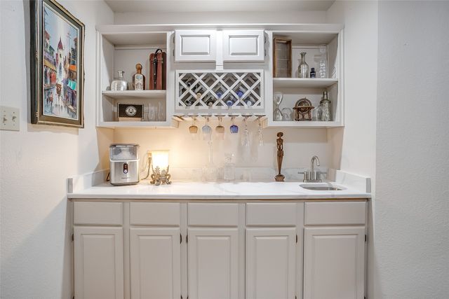 709 Berkley Drive, Cleburne, TX 76033