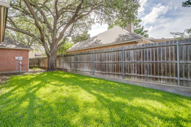 709 Berkley Drive, Cleburne, TX 76033