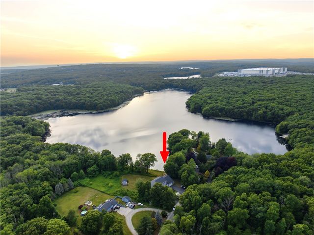 12 Woodlake Drive, Johnston, RI 02919