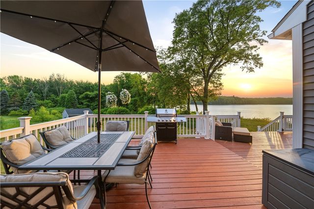 12 Woodlake Drive, Johnston, RI 02919