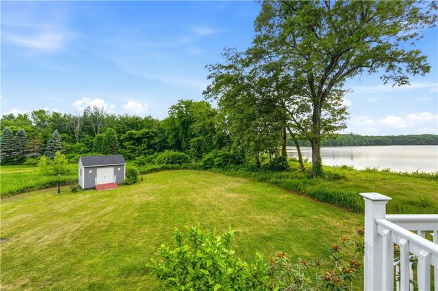 12 Woodlake Drive, Johnston, RI 02919
