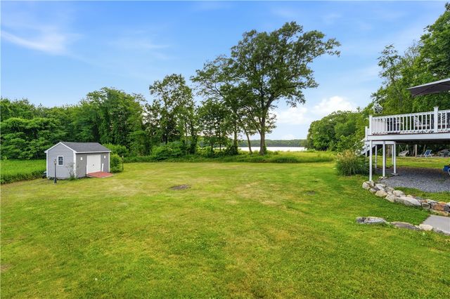 12 Woodlake Drive, Johnston, RI 02919