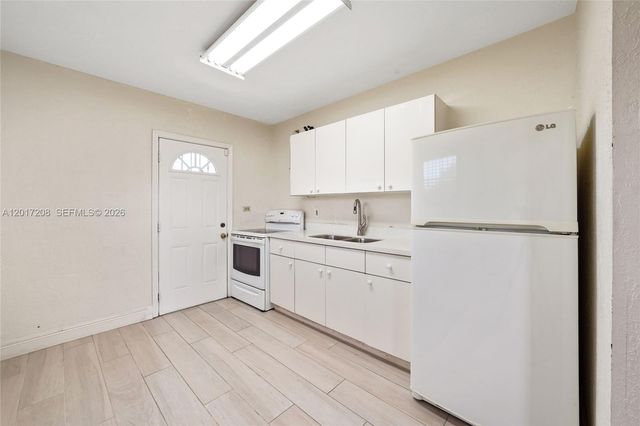 15815 NW 19th Ave, Miami Gardens, FL 33054