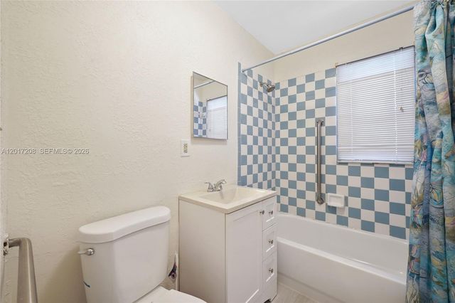 15815 NW 19th Ave, Miami Gardens, FL 33054