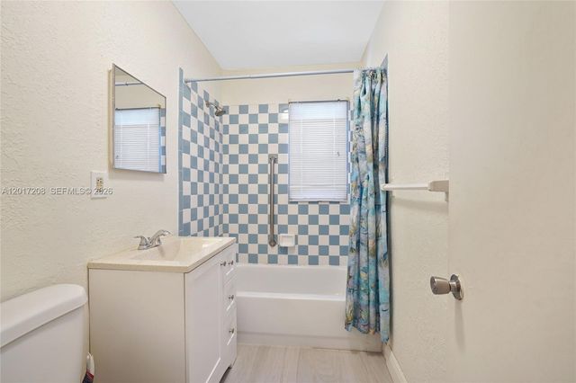 15815 NW 19th Ave, Miami Gardens, FL 33054