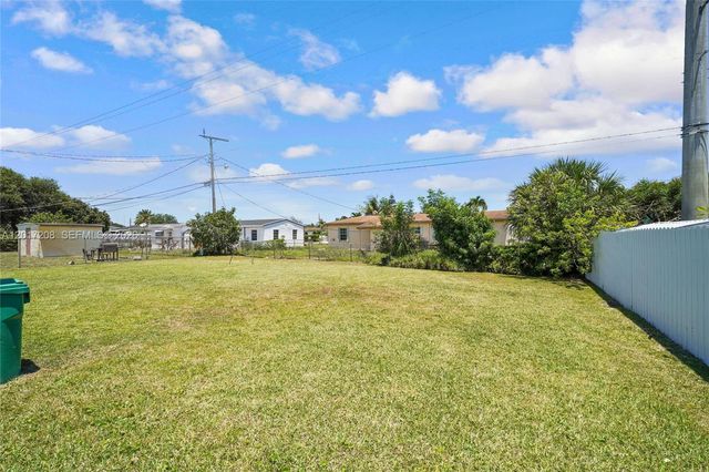 15815 NW 19th Ave, Miami Gardens, FL 33054