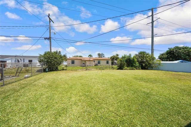 15815 NW 19th Ave, Miami Gardens, FL 33054