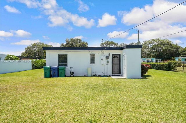 15815 NW 19th Ave, Miami Gardens, FL 33054