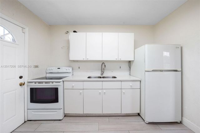 15815 NW 19th Ave, Miami Gardens, FL 33054