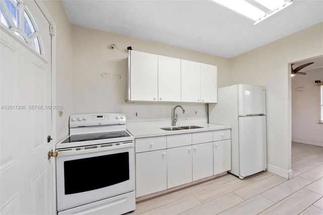 15815 NW 19th Ave, Miami Gardens, FL 33054