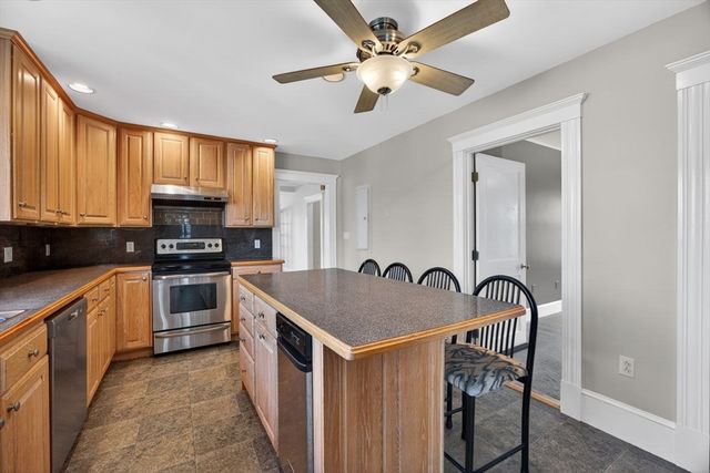 190-192 Kendrick Ave, Quincy, MA 02169